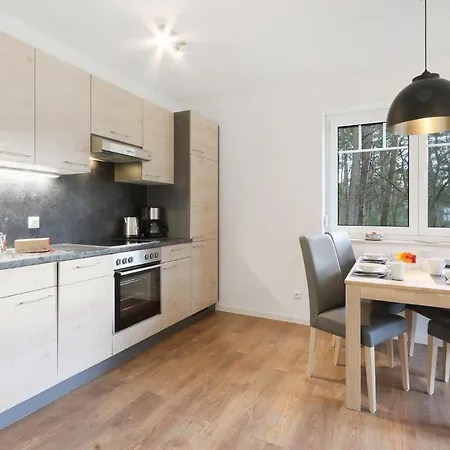 Holiday home Reetdachhaus 22 Auf Usedom Kutzow